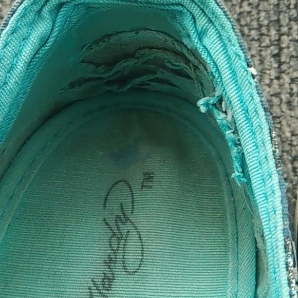 Vintage Ed Hardy Women's Teal and White Sneakers Size 11 - Picture 4 of 10